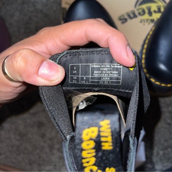 Dr. Martens Rometty BLACK BURNISHED
WYOMING BOOT / 23917001 - Picture 4 of 8